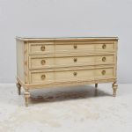 1423 5232 CHEST OF DRAWERS